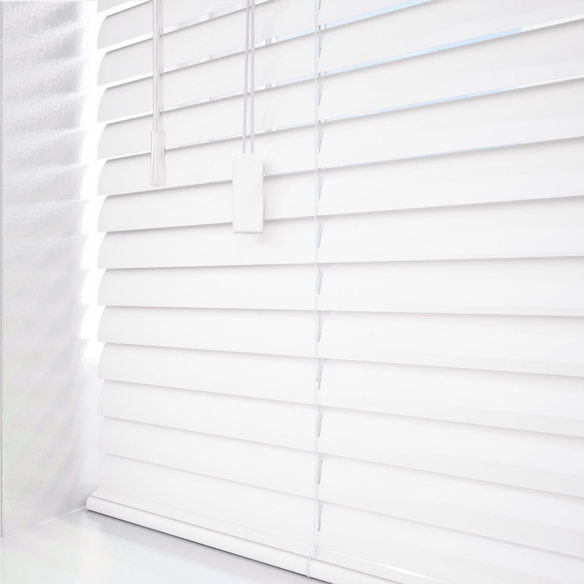 Alveta Gloss Aluminium Venetian Blind